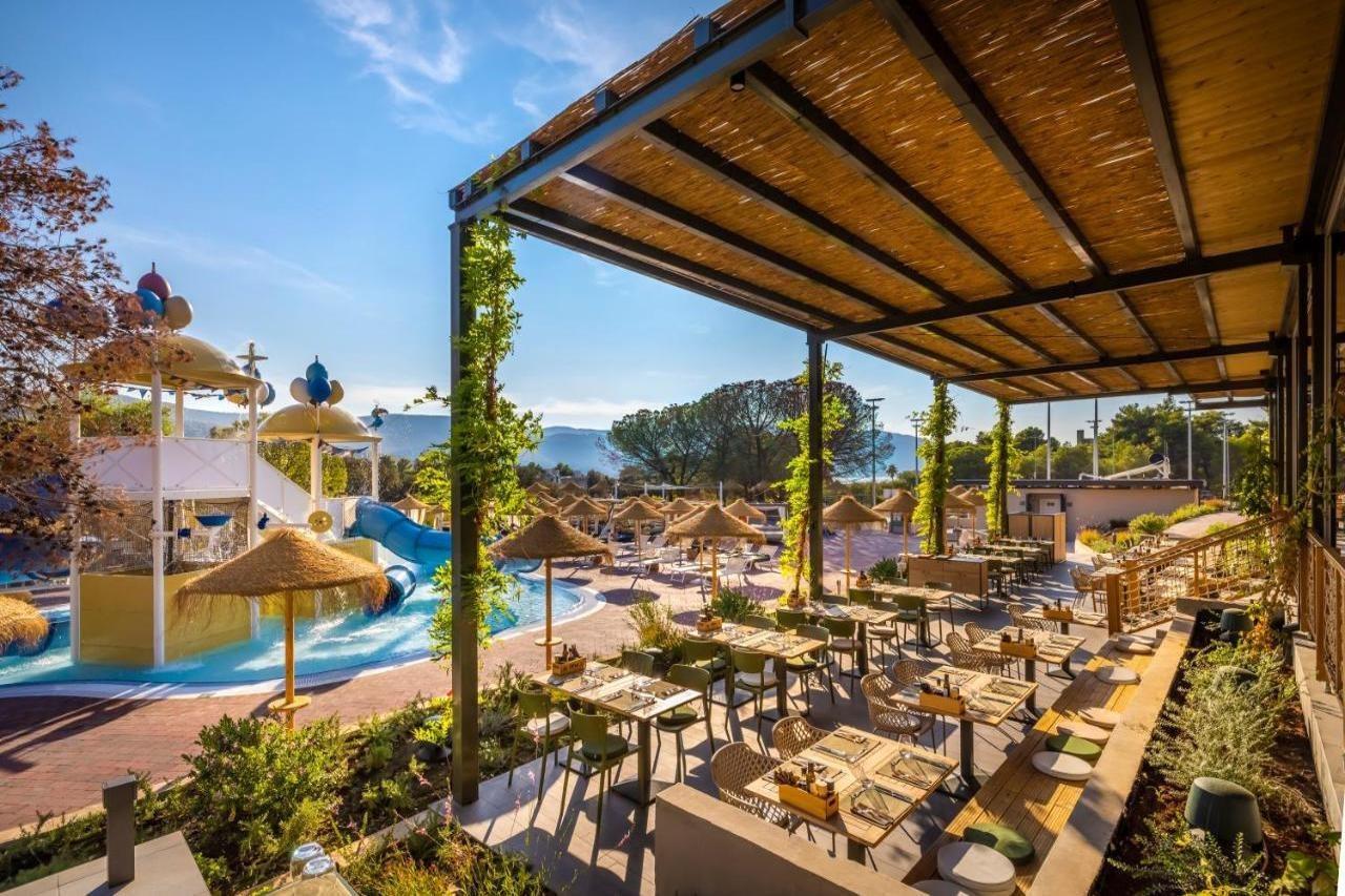 Trim Sunny Apartments By Valamar Stari Grad  Kültér fotó