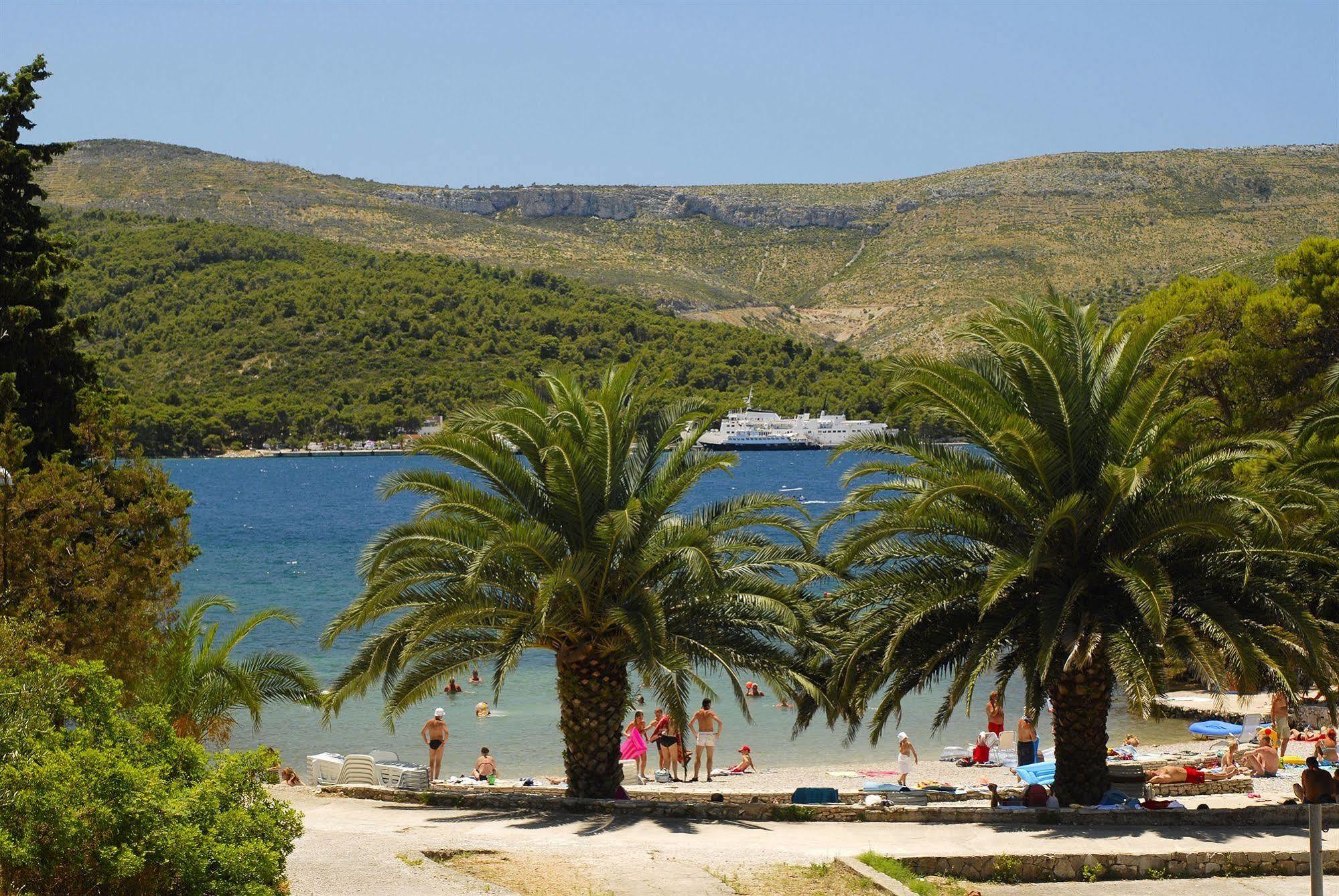 Trim Sunny Apartments By Valamar Stari Grad  Kültér fotó