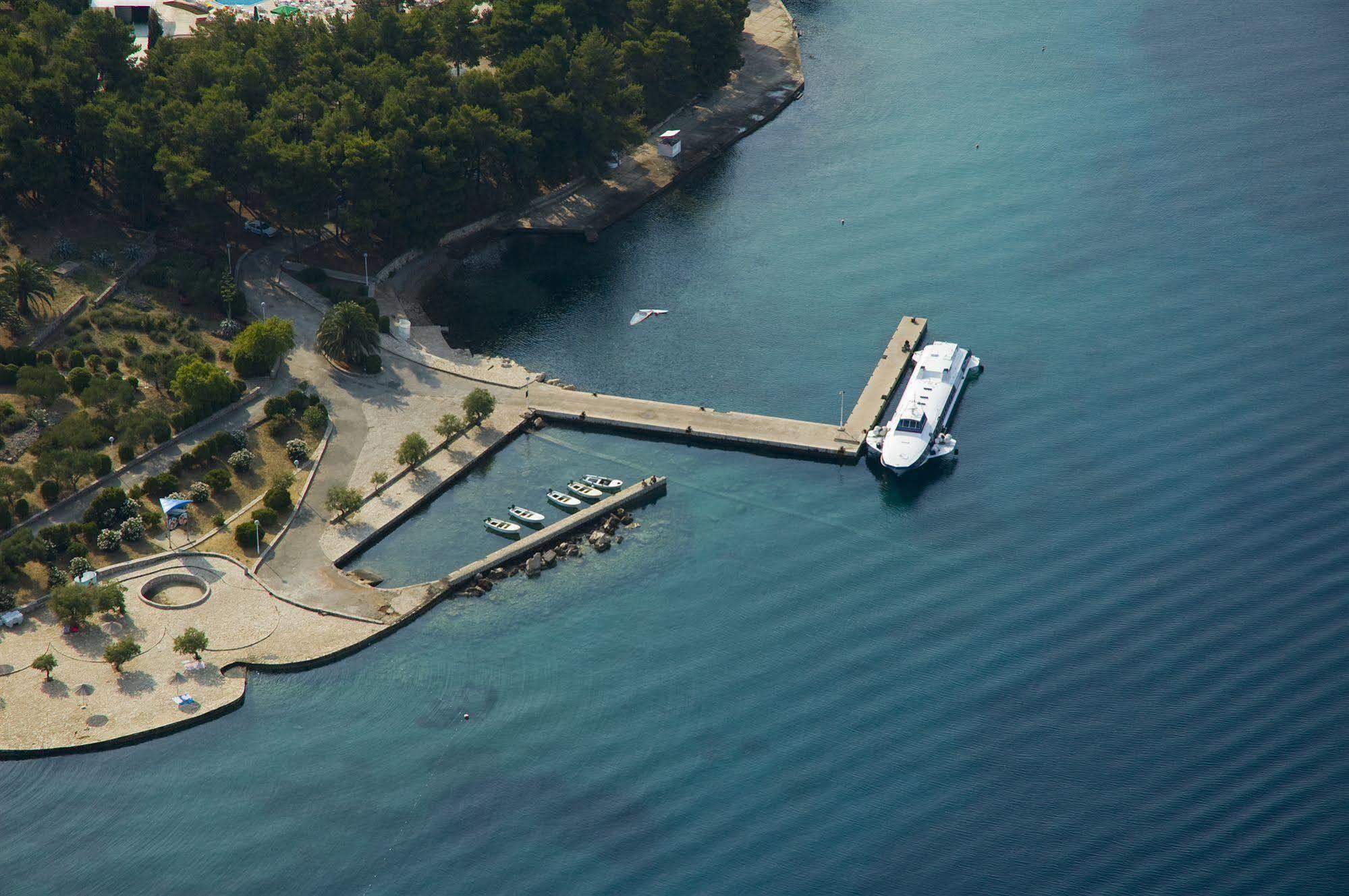 Trim Sunny Apartments By Valamar Stari Grad  Kültér fotó